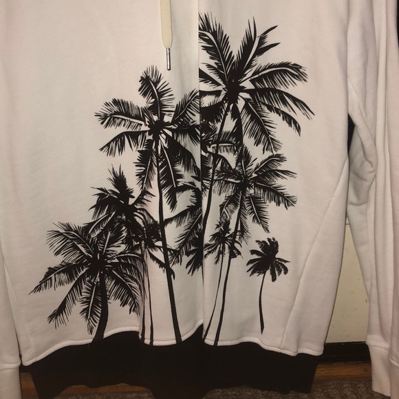 Sweatshirt - Picture 2 of 4